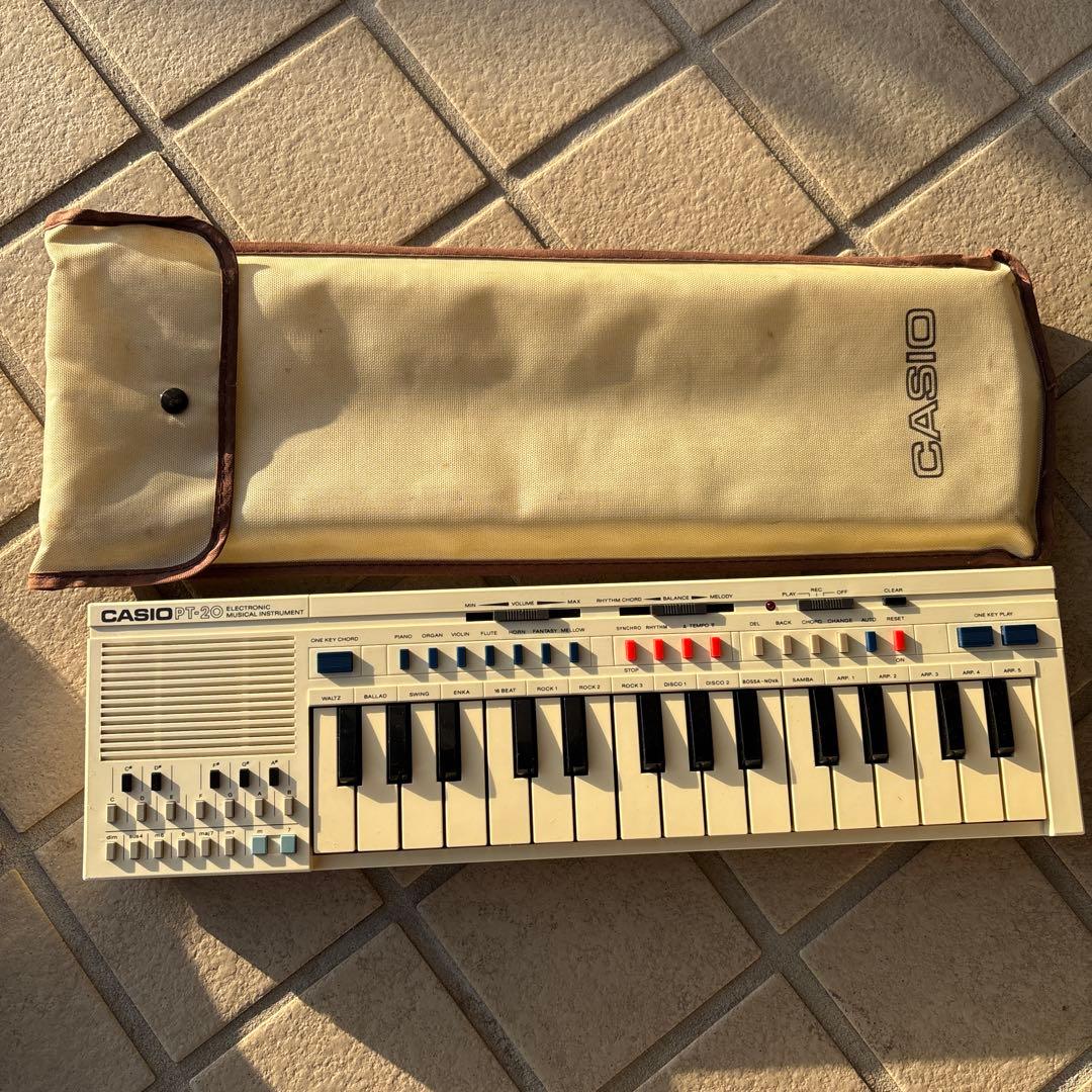 Casio PT-20 セミアナログ式シンセサイザー 専用ケース付き - メルカリ