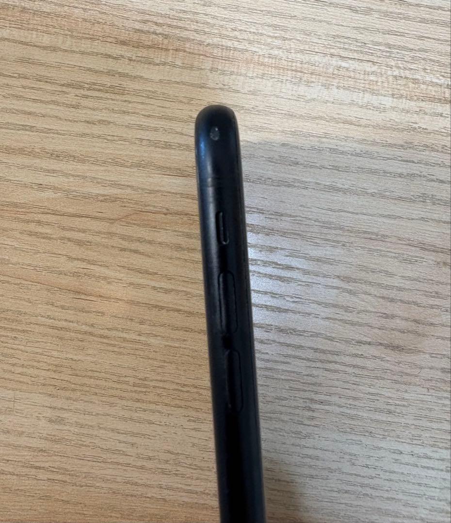 iPhone XR 128GB ブラック イヤホン＋USBケーブル＋ACアダプタ