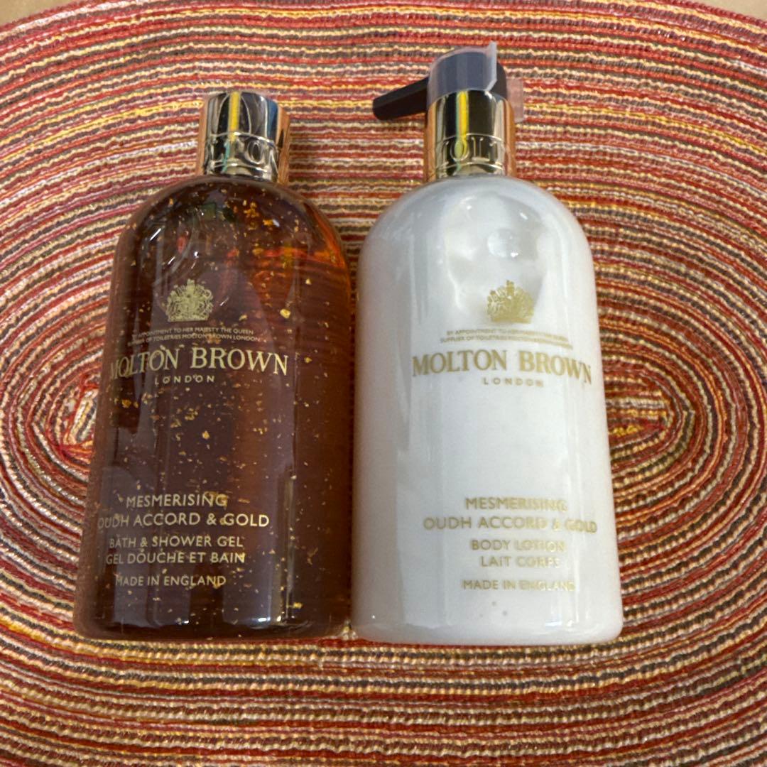 MOLTON BROWN ウード・アコード&ゴールド セット ウード・アコード＆ゴールド ハンドケア ギフトセット 300ml×2