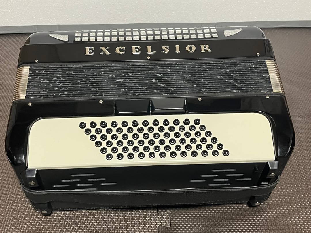 美品・良好】EXCELSIOR 272E アコーディオン - メルカリ