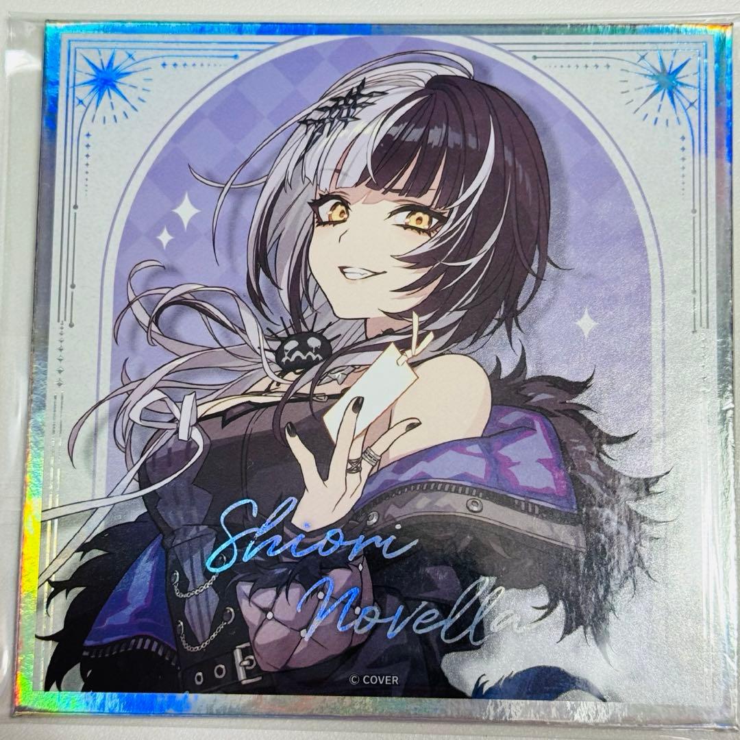 シオリ・ノヴェラ ホロライブ 台湾限定 萌番 コラボカフェ 色紙 - メルカリ