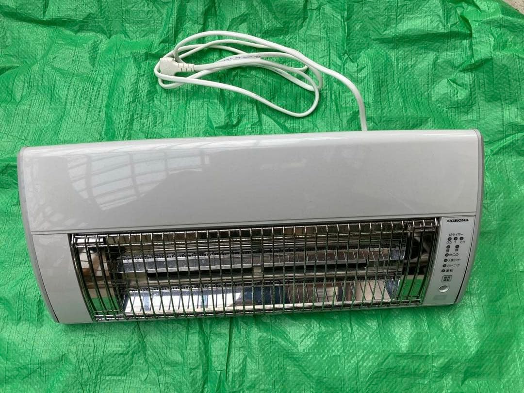 コロナ　壁掛け電気ヒーターCHK-C126Aホワイト 約60cm CORONA（コロナ） CHK-C126A(W) 遠赤外線暖房機 遠赤ヒーター ホワイト
