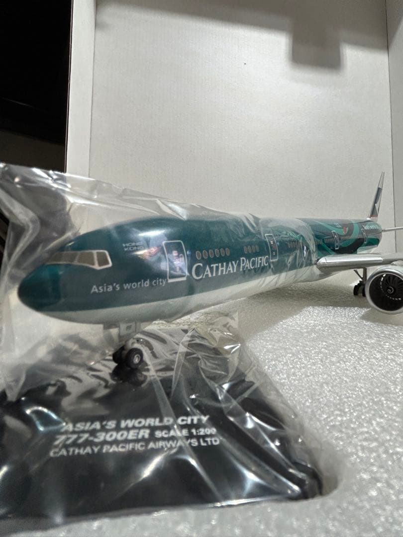 希少品！特別塗装機！！CX 777-300ER 1/200モデル - メルカリ
