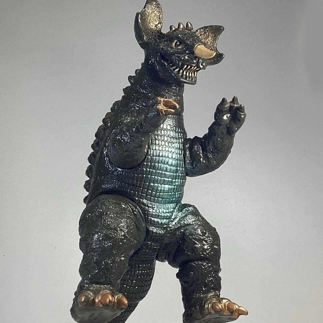 1992 JAPAN ゴジラシリーズ バラゴン初代 - メルカリ