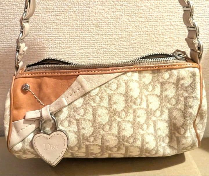 希少】Christian Dior トロッター ロマンティック ハートカデナ - メルカリ