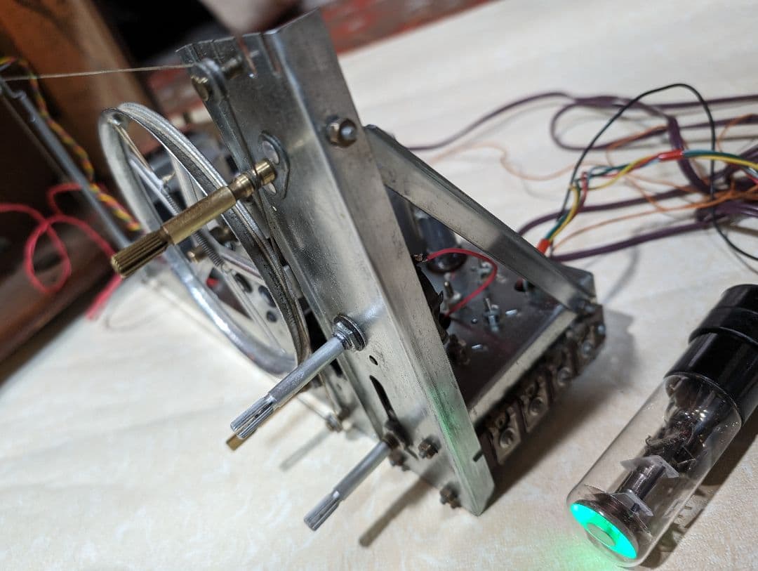 美品レトロ真空管ラジオアイ付 家族団らん Bluetooth付 EA-670 - メルカリ