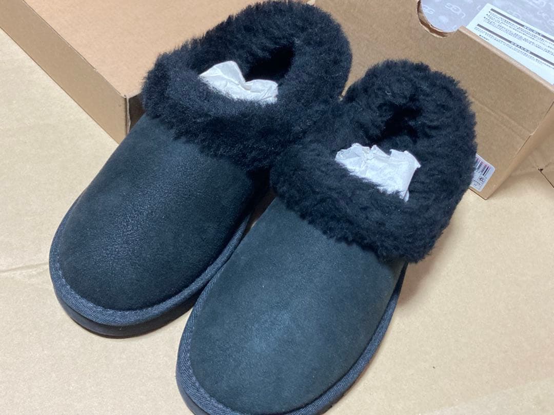 UGG W NITA ブラック 7サイズ 24cm - メルカリ