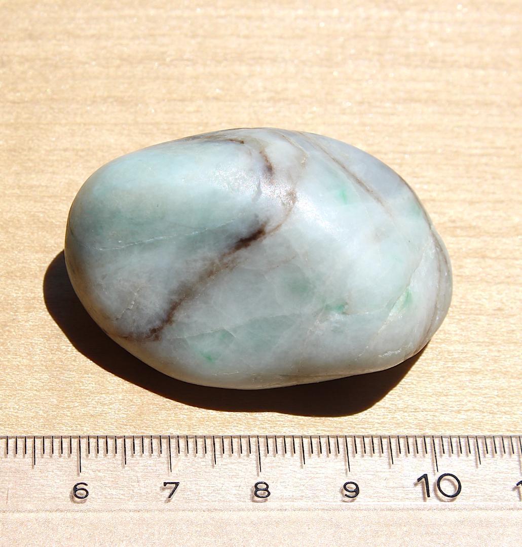 debnyan ［白地×明緑×濃青×茶筋］糸魚川翡翠 原石 48.5g