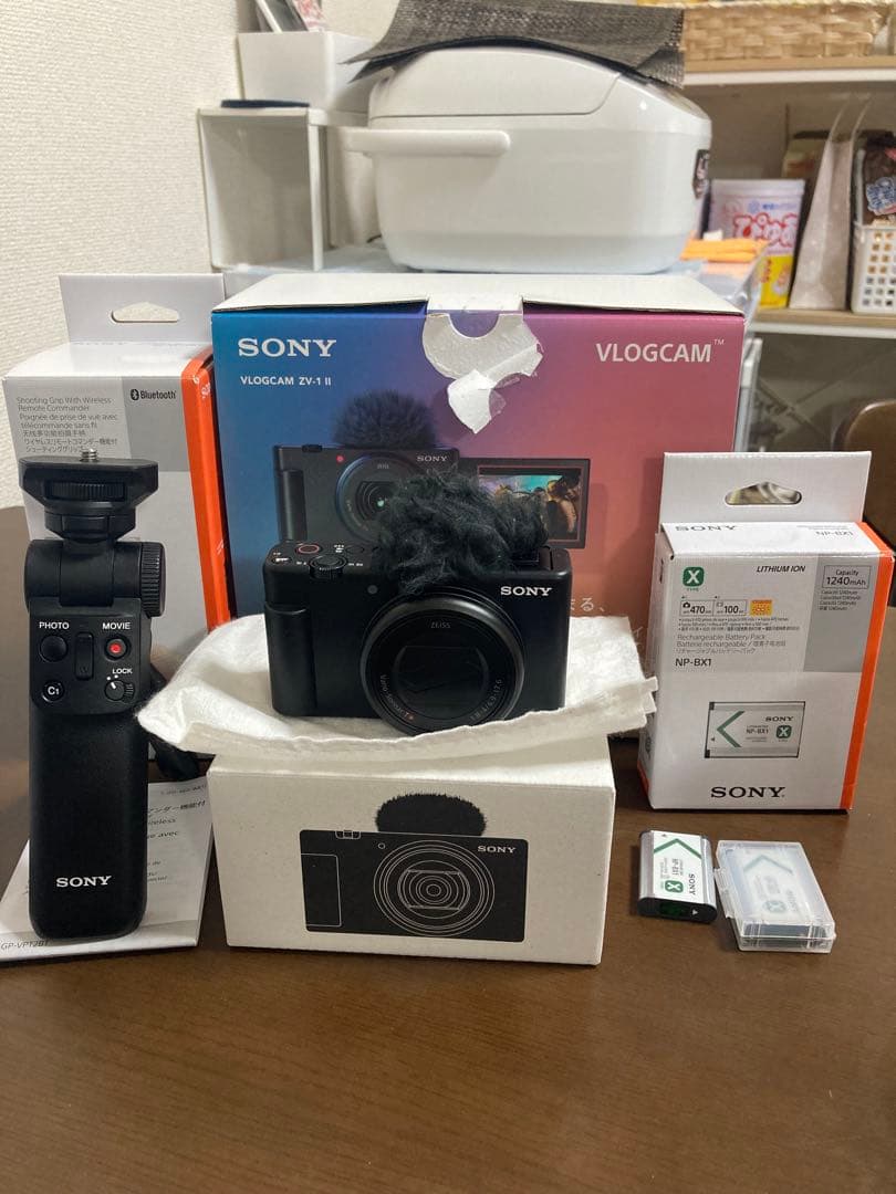デジタルカメラ SONY VLOGCAM ZV-1 II Amazon.com : Sony ZV-1 II Vlog Camera for Content Creators and