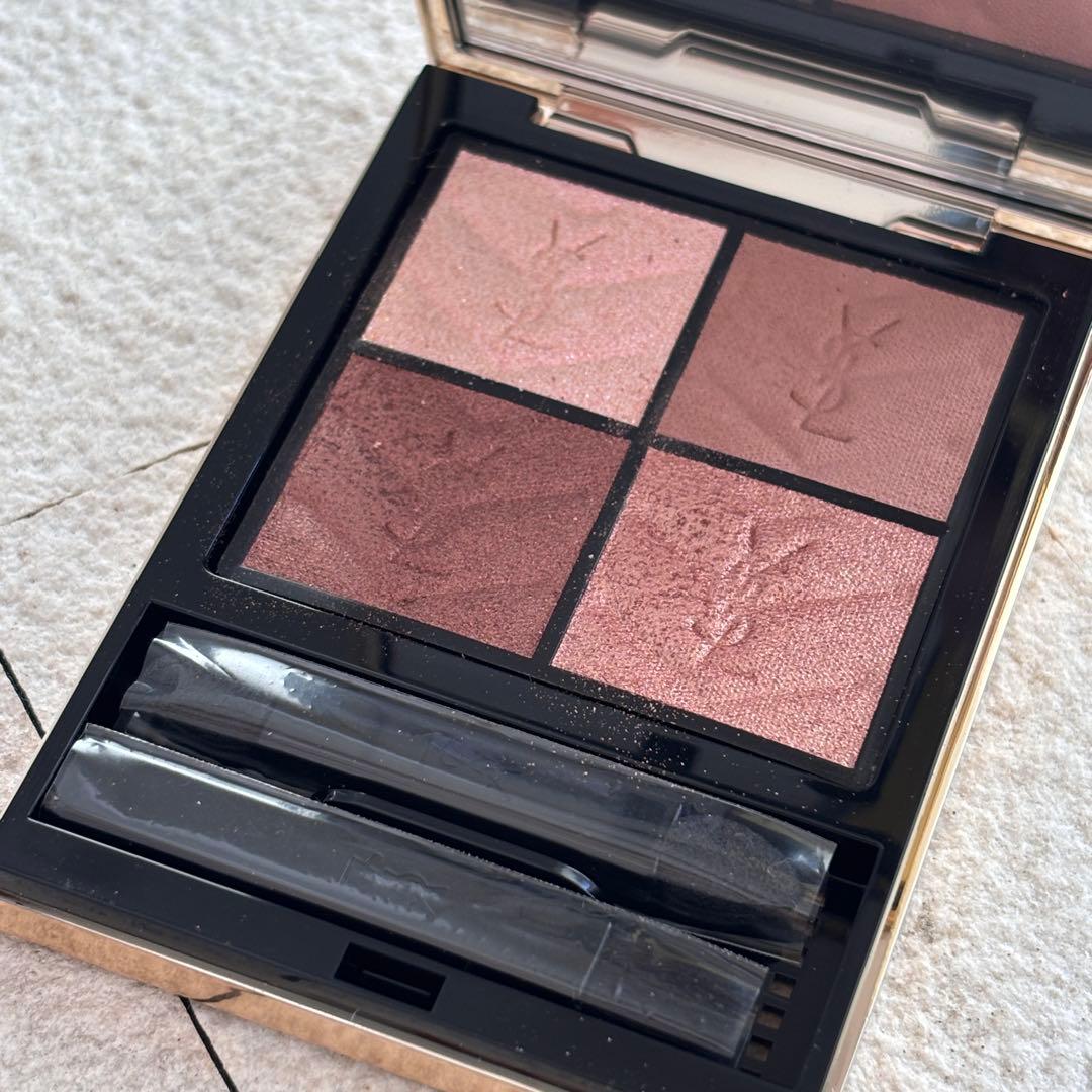 ホリデー限定色・限定パッケージ】クチュールミニクラッチ 025 2025年