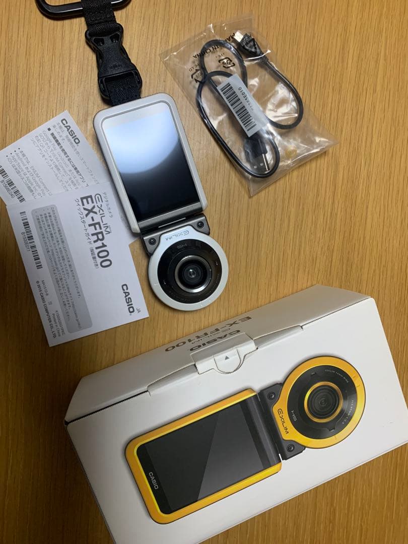 Casio EX-FR100 デジタルカメラ EX-FR100 | LIFE STYLE | Digital Cameras | CASIO