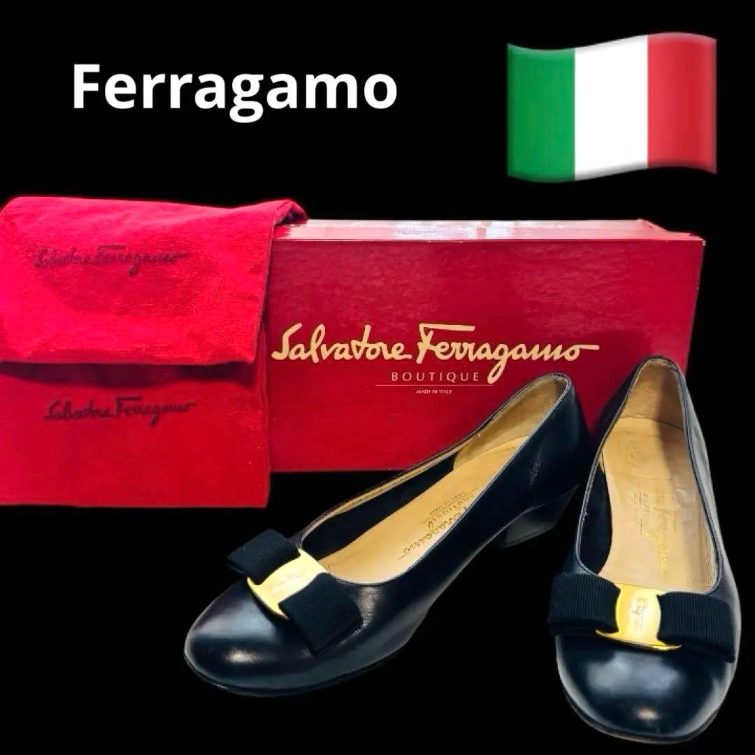 サルヴァトーレフェラガモ ヴァラ リボン パンプス ゴールド金具