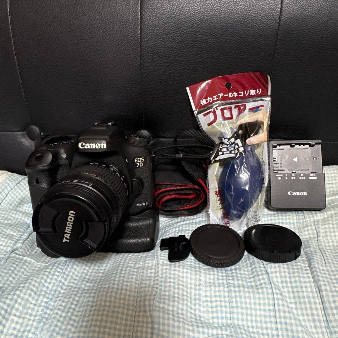 Canon EOS 7D Mark Ⅱ 一眼レフカメラ Amazon.com : Canon EOS 7D Mark II Digital SLR Camera with 18-135mm