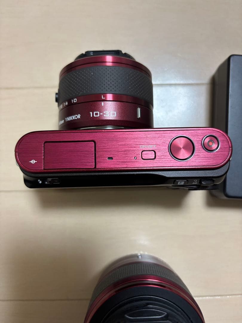 ♥️描写力抜群♥️ニコン Nikon 1 V2 標準レンズセット 32GBカード