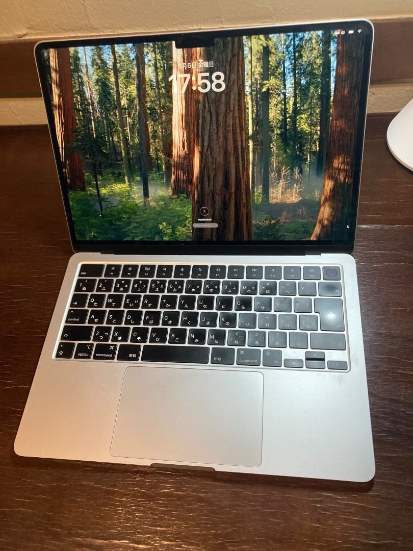 Apple MacBook M2 13.6inch 本体