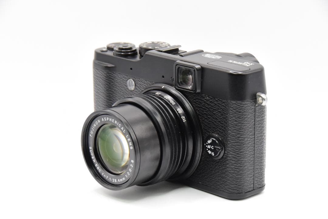 ■ 美品 ■ フジフィルム FUJIFILM X10《動作品/元箱付き》
