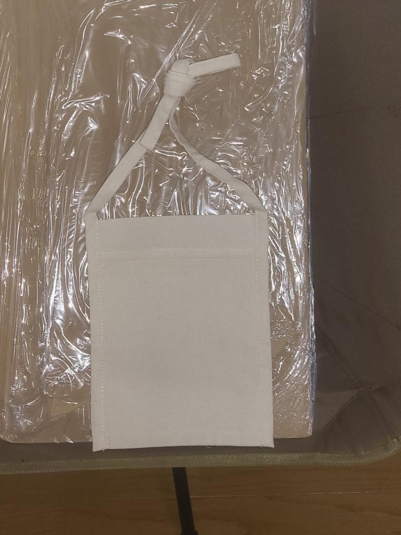 mignon いちご　3+1点セット　抱き枕カバー　タペストリー　サコッシュ