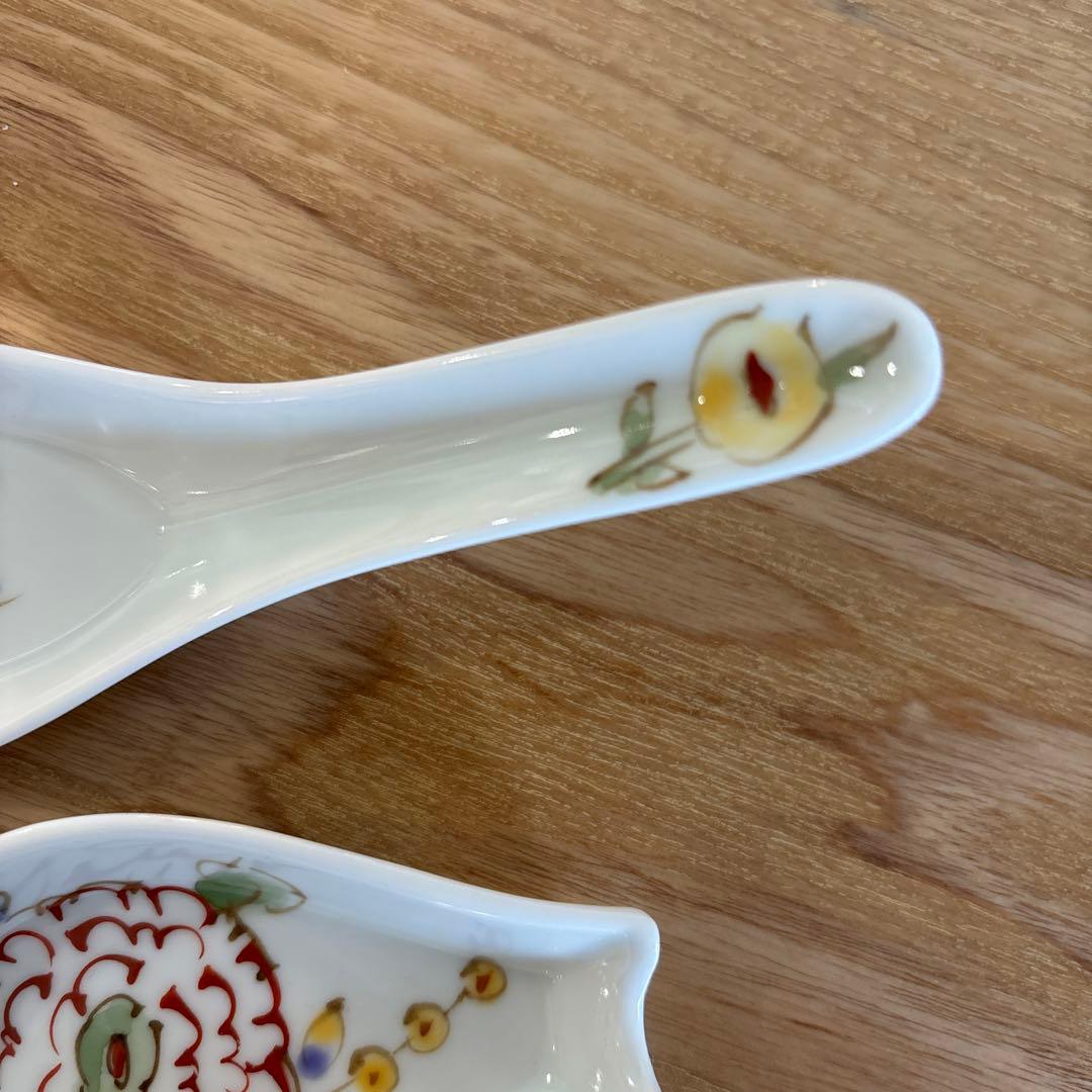 空萌工房☆波佐見焼☆ウサギと花のデザイン 陶器製レンゲ 4個セット