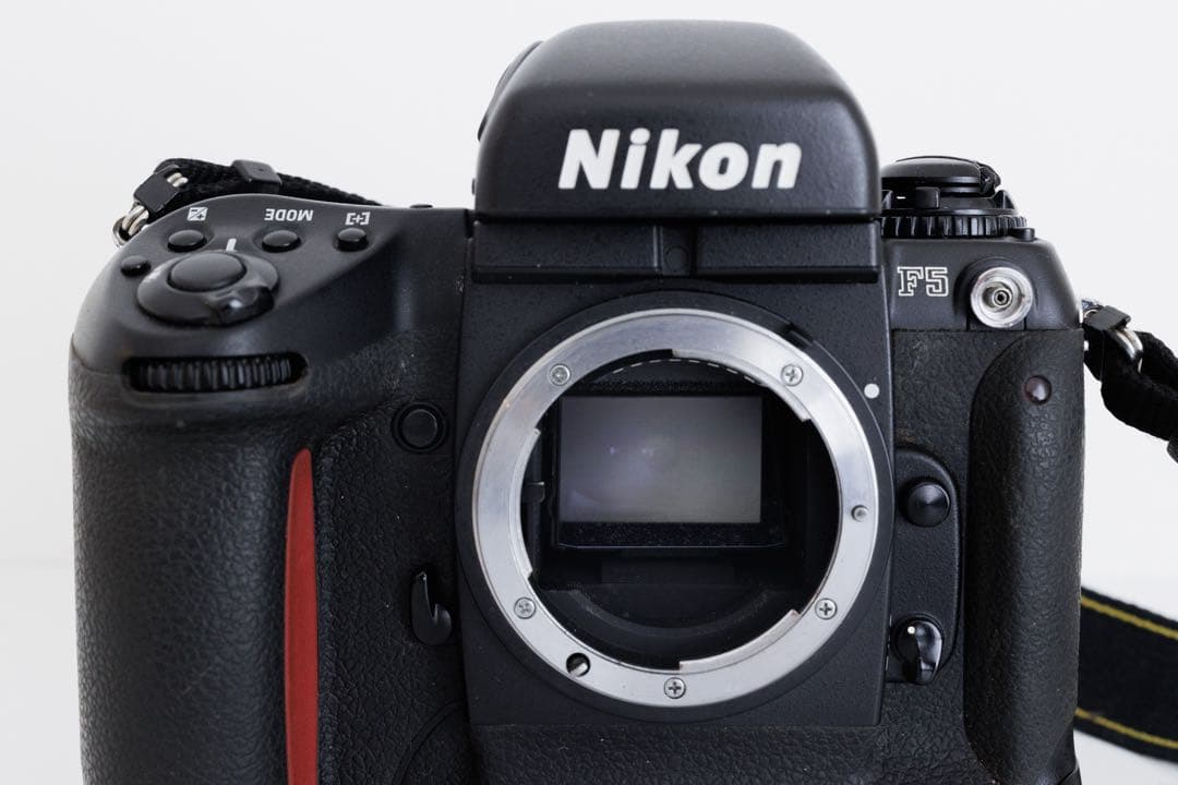 Nikon F5 一眼レフカメラ ボディ 中古 通電確認済み - メルカリ