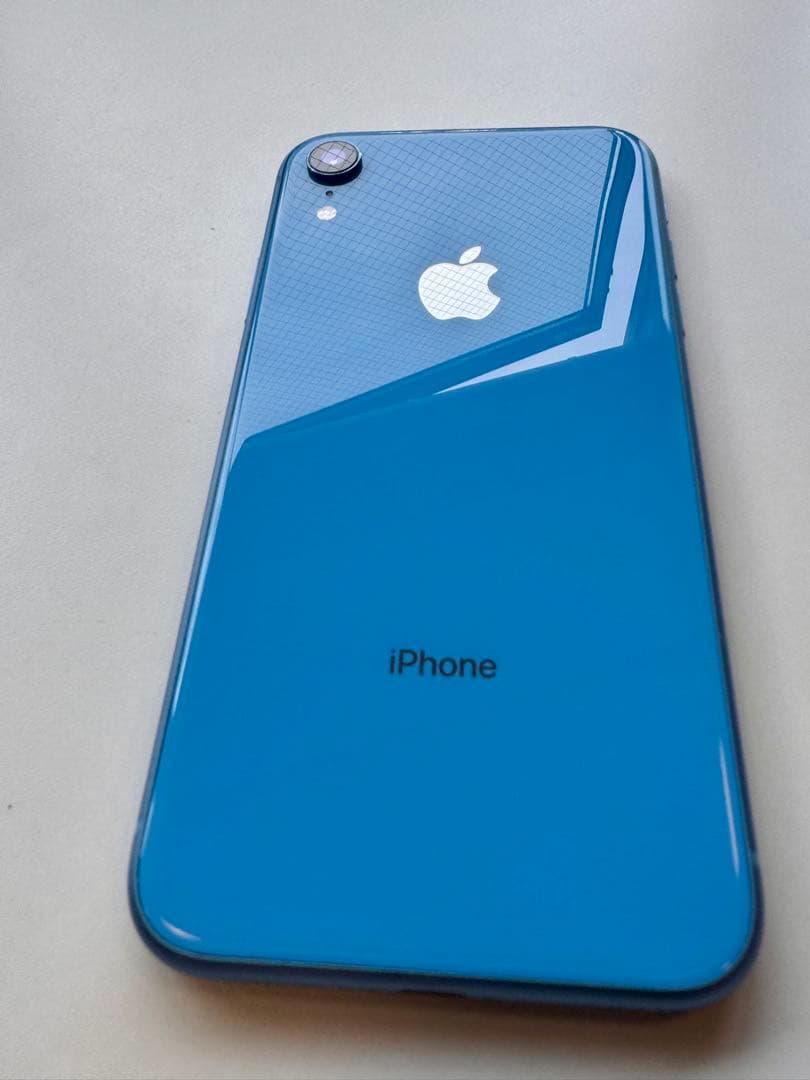 Apple iPhone XR 64GB バッテリー残量80% - メルカリ