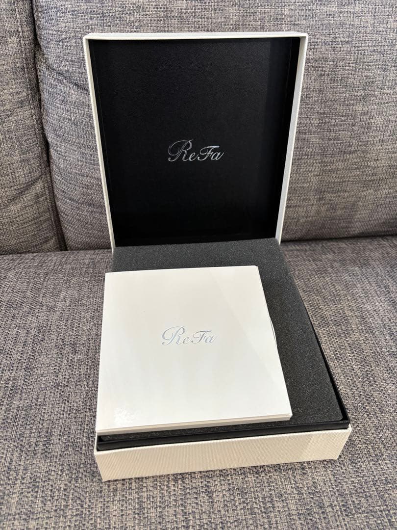 正規品)新品、未使用品。プレゼントにも最適ReFa カラットレイお得です