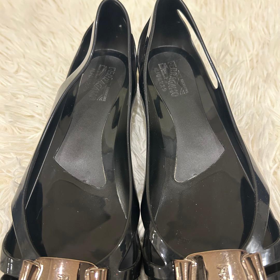 フェラガモ ラバーシューズ フラットシューズ Jelly 8 25cm ブラック