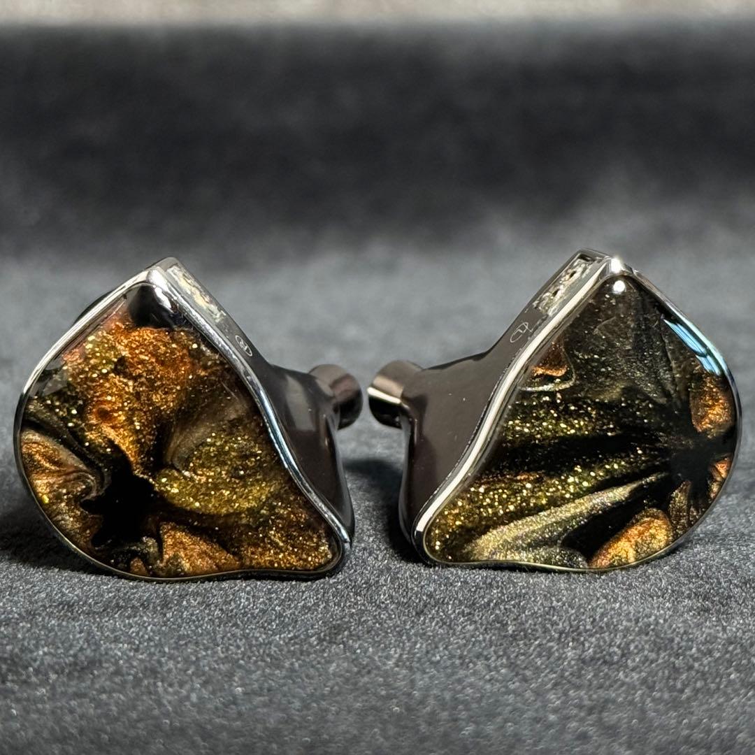 限定66台生産】Simphonio P-Zero イヤホン - メルカリ