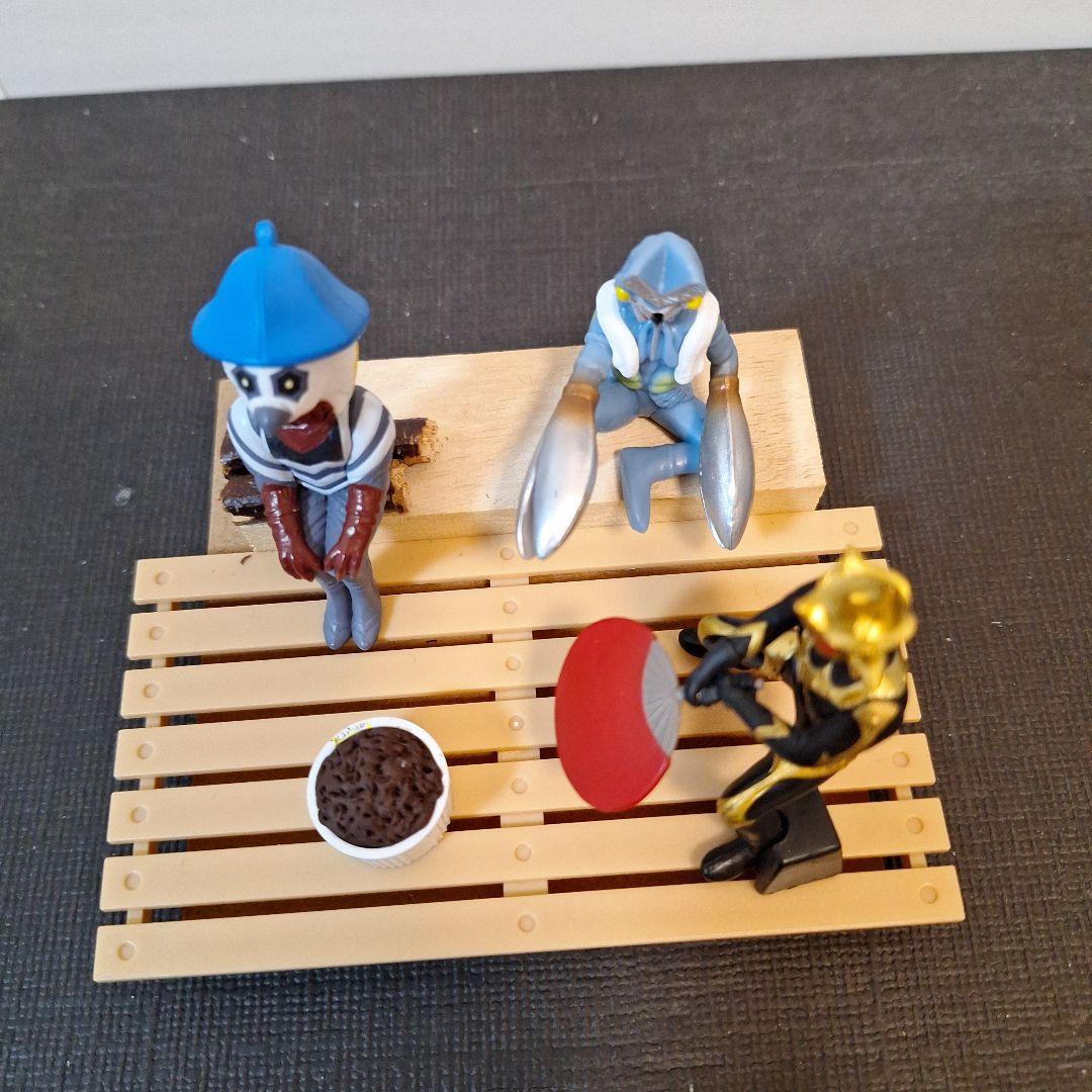 ウルトラマン星人サウナ 3種＋ジオラマ - メルカリ