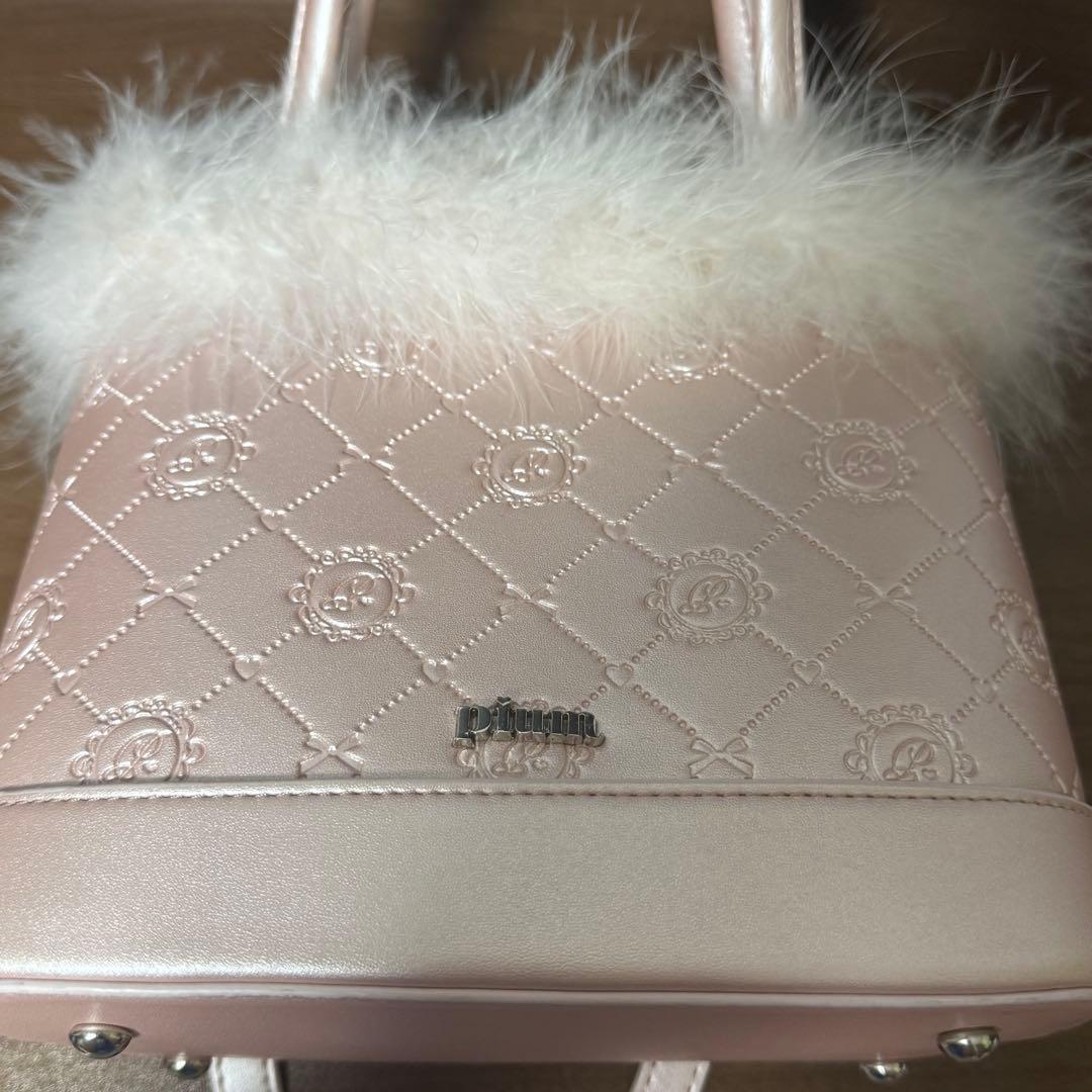 ୧様 pium モノグラムファーバッグ シャイニーピンク - メルカリ