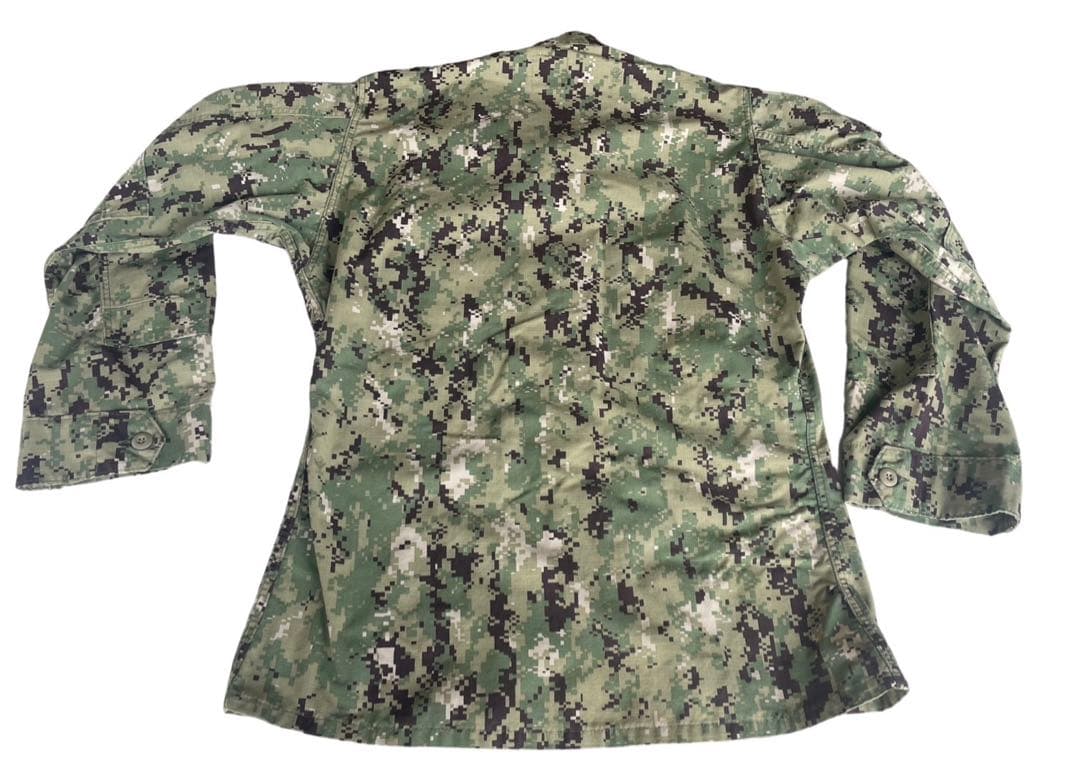 米海軍NAVY SAELs陸戦用戦闘服AOR2デジタル迷彩ジャケットL/Rサイズ