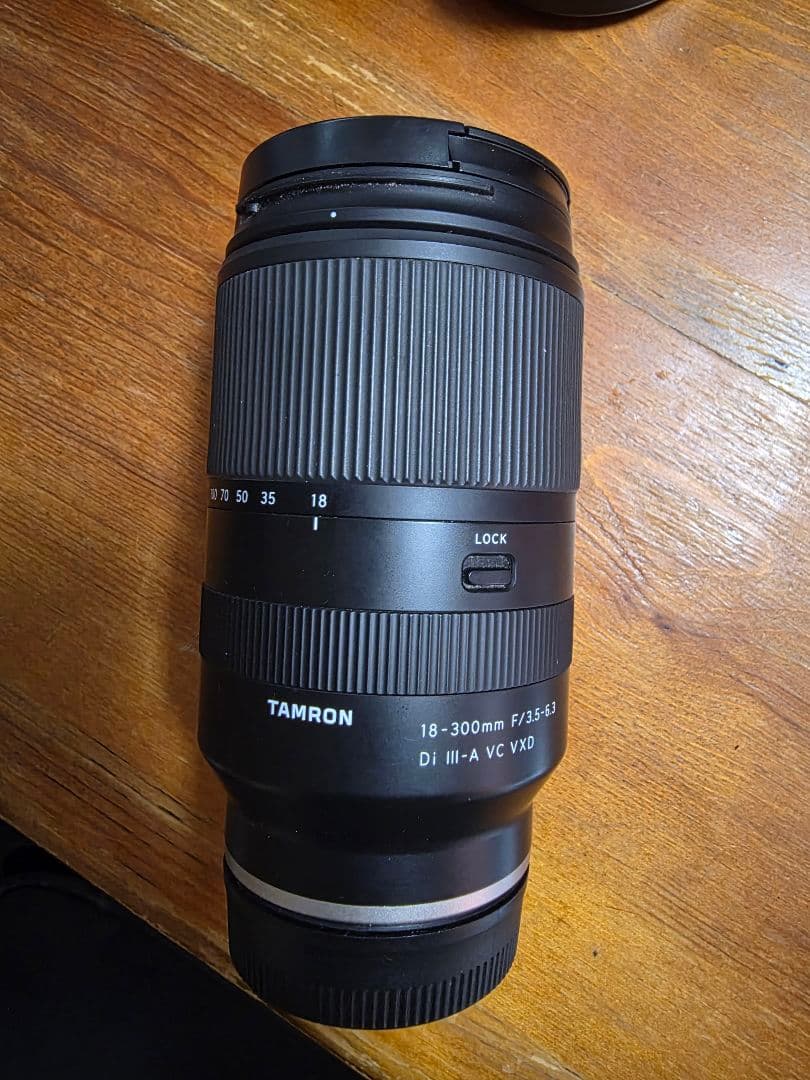 レンズ(ズーム) 18-300mm F/3.5-6.3 Di III-A VC VXD