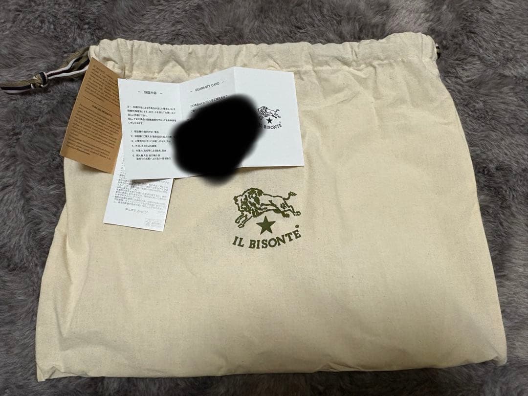 11/24限定価格】IL BISONTE クロスボディバッグ