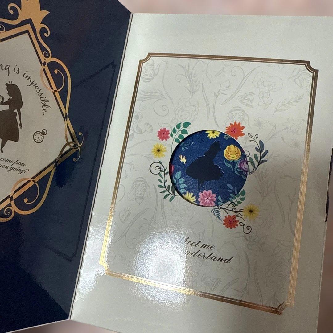 マリークヮント 不思議の国のアリス コラボ アイシャドウ リップ ポーチ