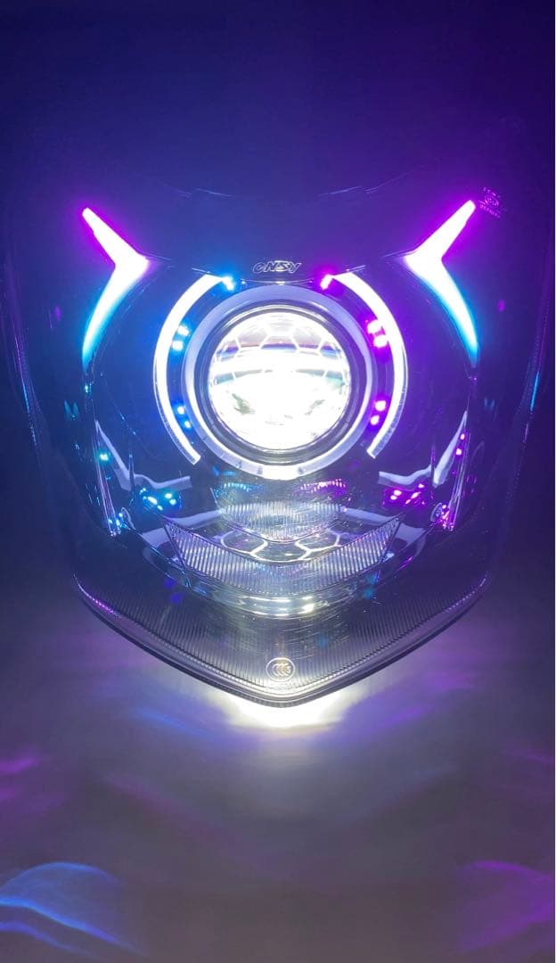 最新型 シグナスX 4型 デビルアイ プロジェクターヘッドライト