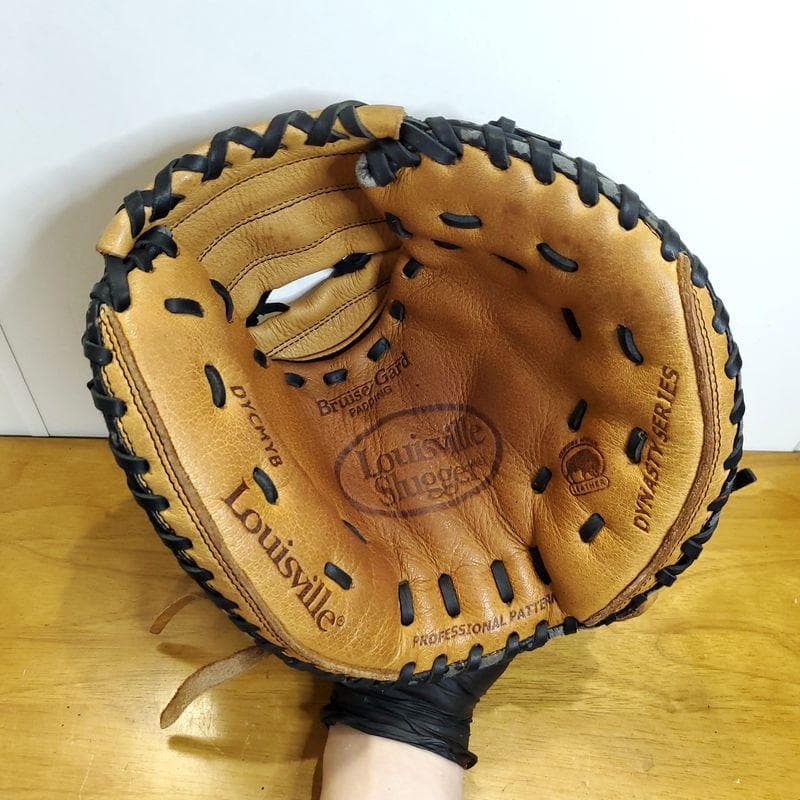 ルイスビルスラッガー 背面メッシュ 少年用 キャッチャーミット 軟式