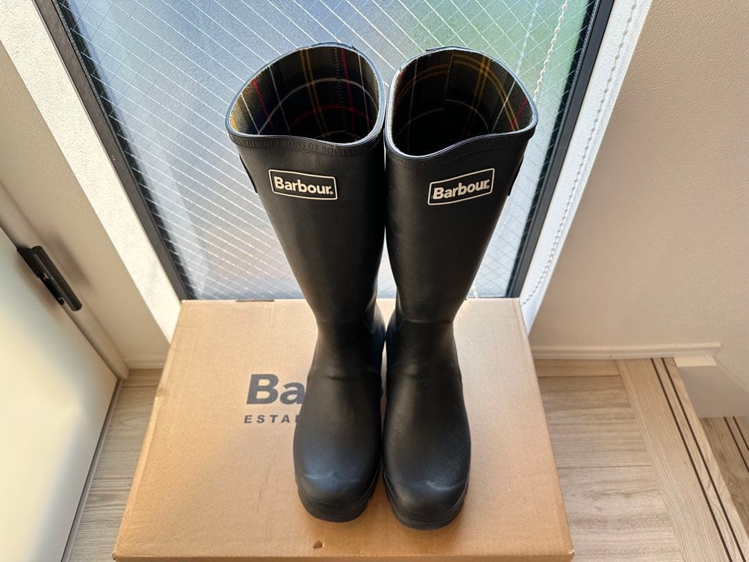 Barbour UK9 ブラック 長靴 ハウスチェック柄ライニング Barbour 長靴 黒 チェック柄 - メルカリ