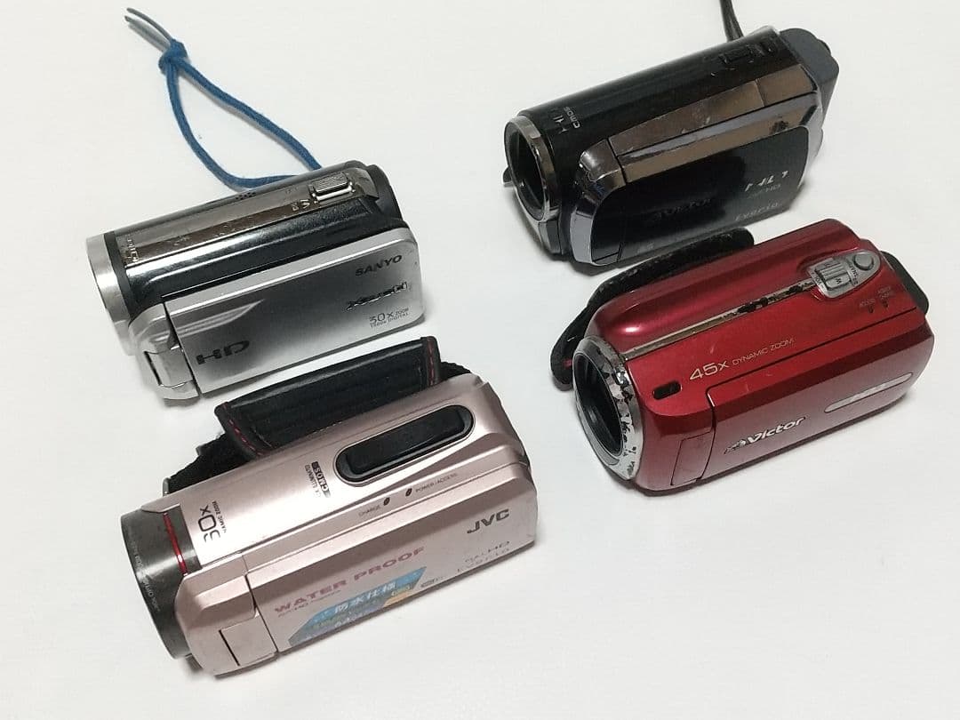 JVC ビデオカメラ 45倍 60倍ズーム　ジャンク JVC ビデオカメラ 45倍 60倍ズーム ジャンク