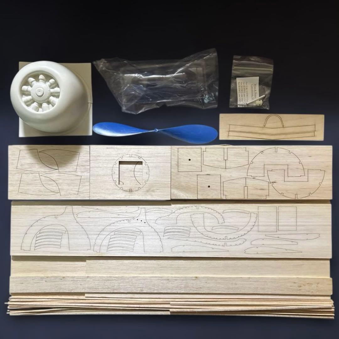 Gee Bee R-1 バルサ組立てキット - メルカリ