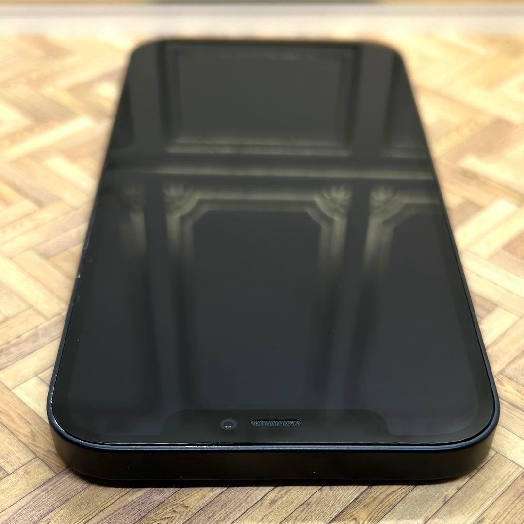 iPhone12 64GB SIMロック解除済 - メルカリ