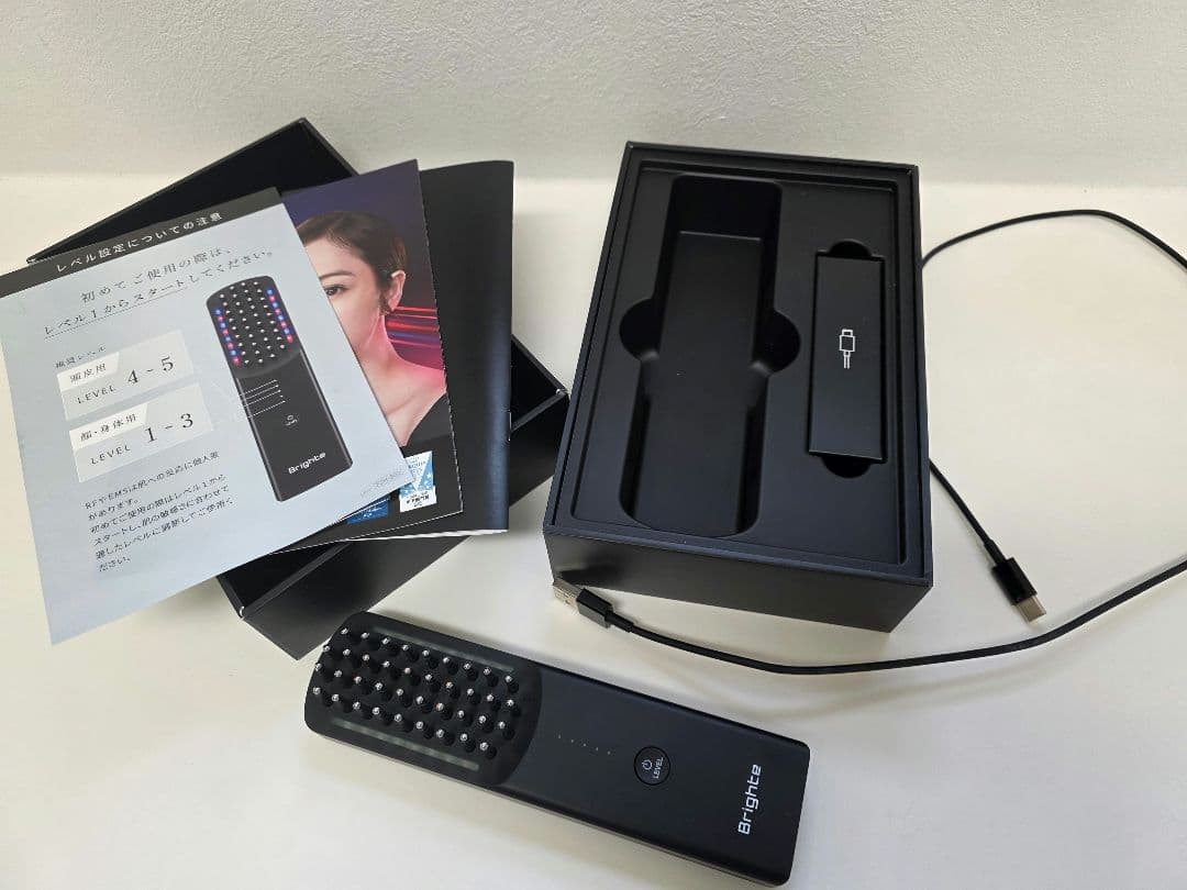 Brighte 美顔器 LEDライト付き Brighte 美顔器 LEDライト付き - メルカリ