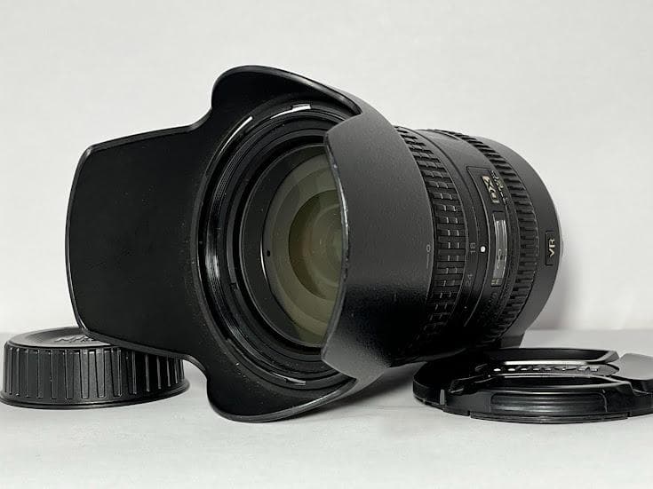 ★極上 ニコンAF-S DX NIKKOR 18-200mm F3.5-5.6