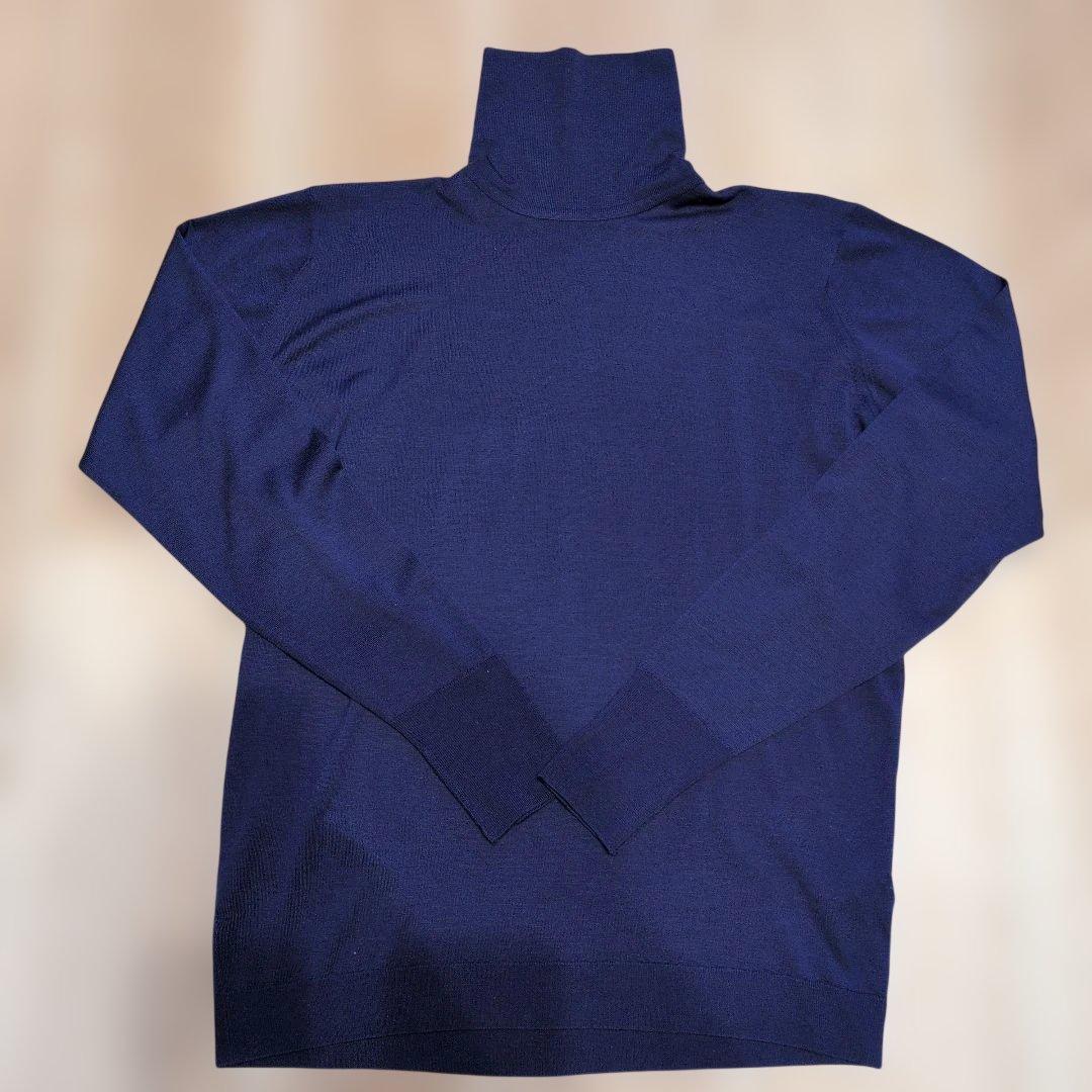 ジョンスメドレー ニュージーランドメリノウール100％ タートルネック 美品 JOHN SMEDLEY（ジョンスメドレー） タートルネック ニット CHERWELL