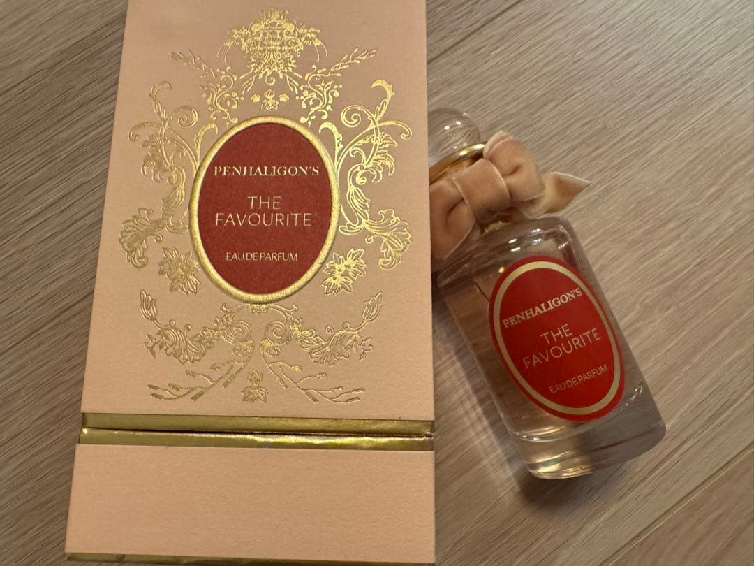 ペリハンガン　Penhaligon's The Favourite THE FAVOURITE | Penhaligon's