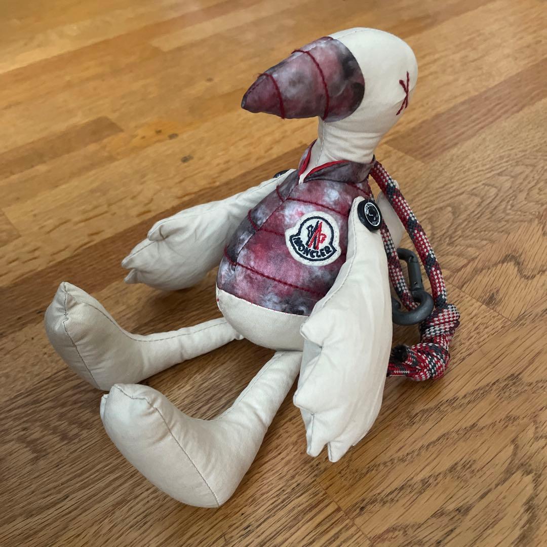 非売品】モンクレール モンダック マスコットキーホルダー - メルカリ