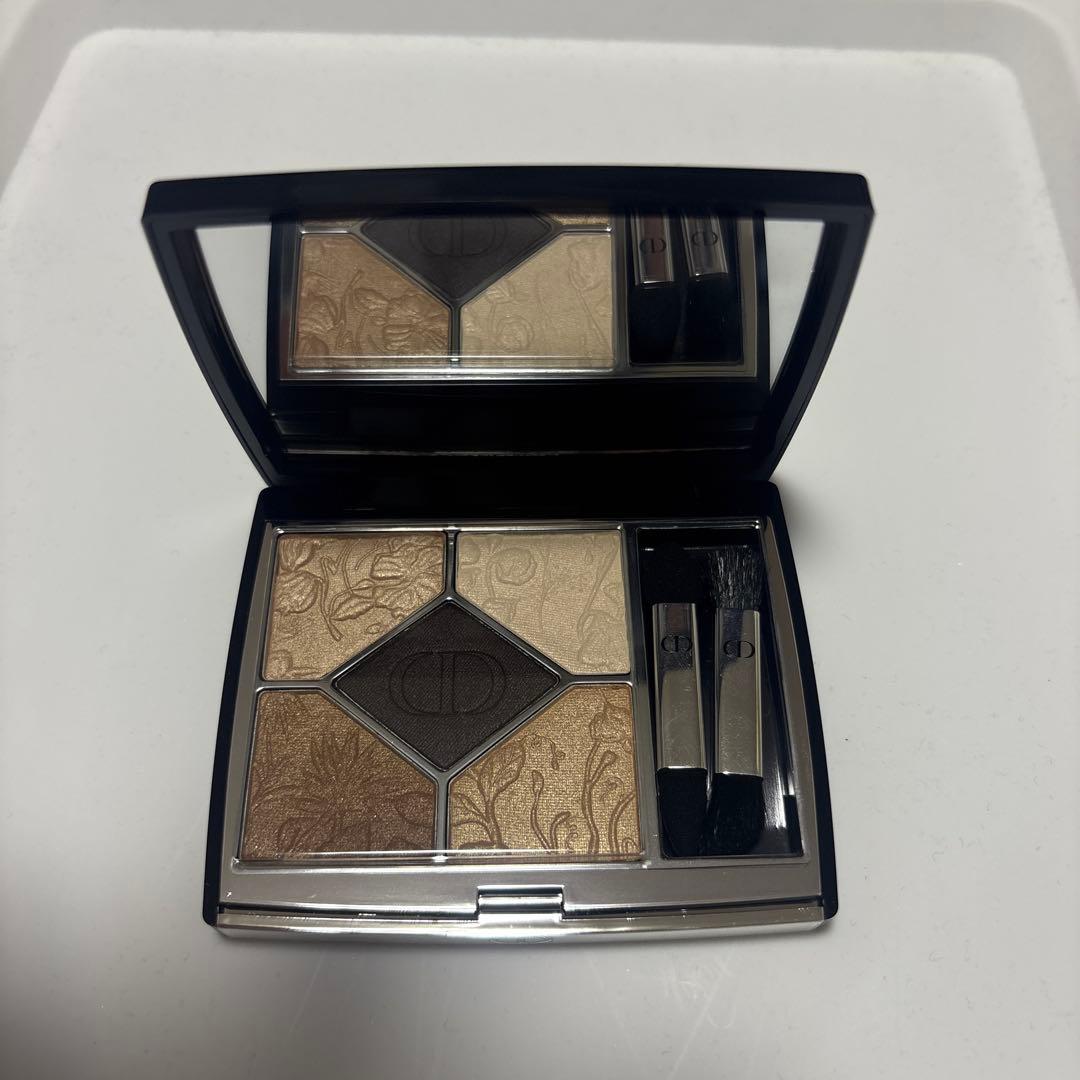 Diorアイシャドウ「サンク クルール クチュール 509 ゴールデン ブーケ
