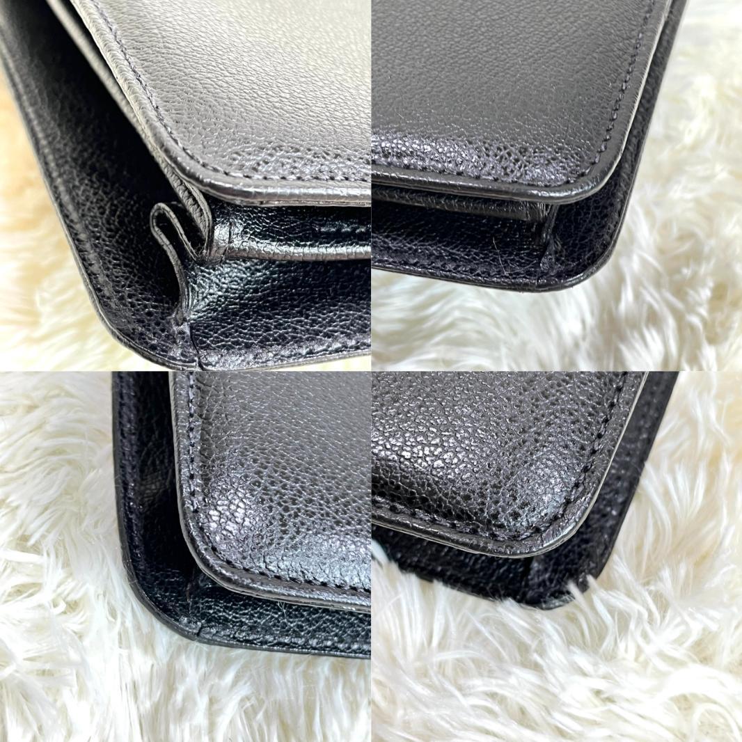 フェラガモ ビジネスバッグ オールレザー 3層 自立 ロゴ金具 ブリーフ