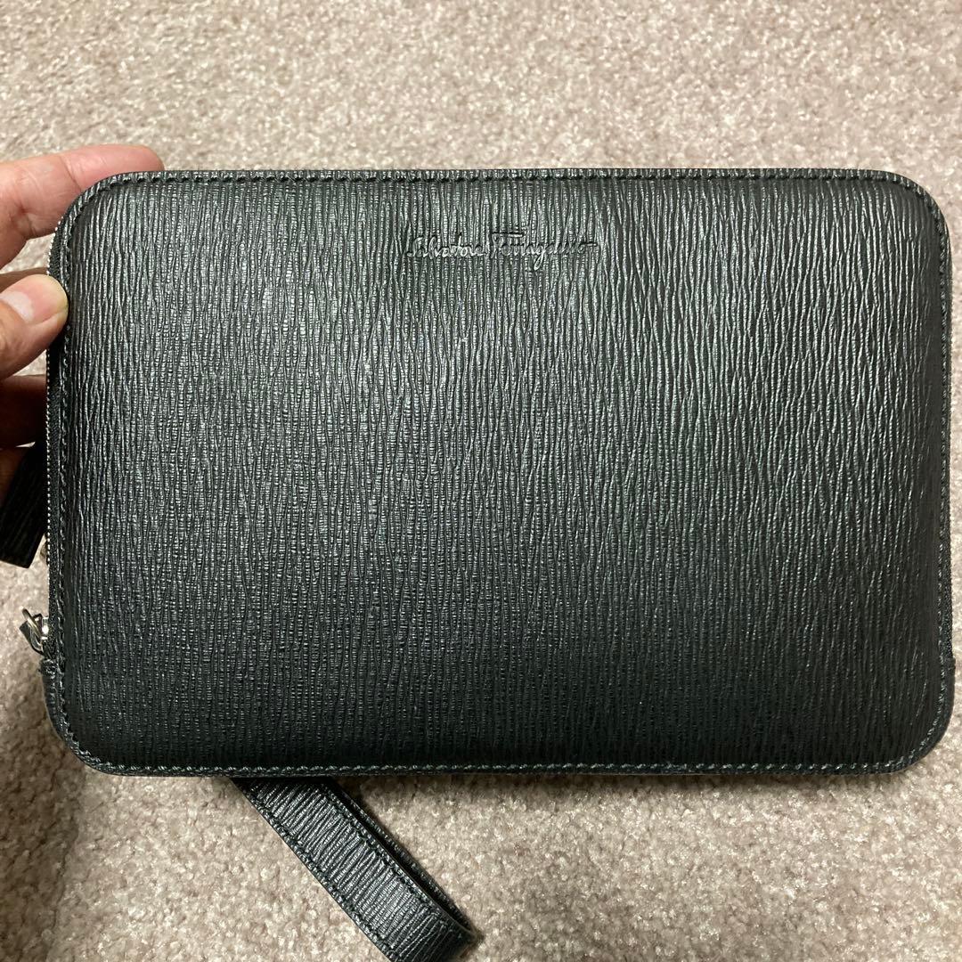 フェラガモ男性用セカンドバッグ(美品) FERRAGAMO/フェラガモ_Men通販 | クロスボディバッグ【送料無料