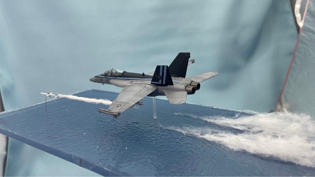 トップガン マーヴェリック F18 ミサイル発射 ジオラマ エフトイズ