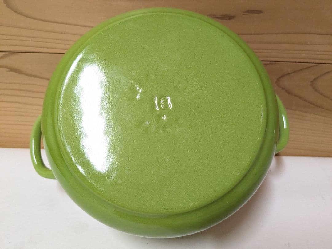 ル・クルーゼ Le Creuset ココット・ロンド グリーン 14cm - メルカリ
