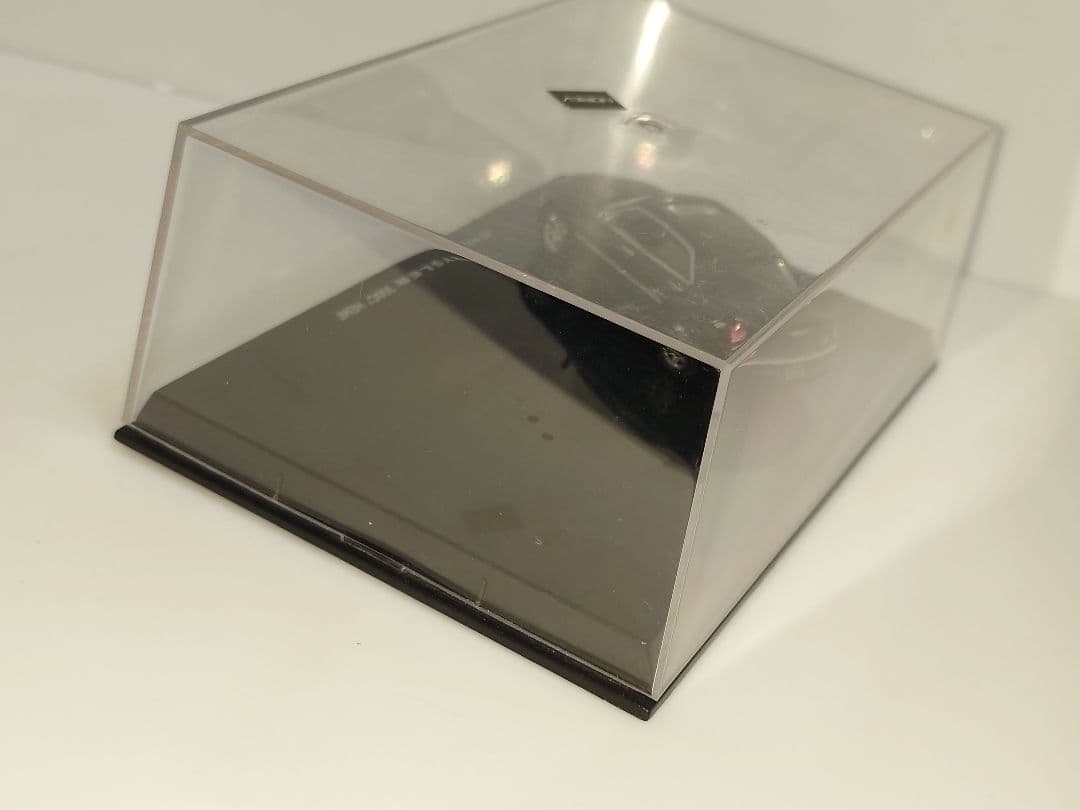 ノレブ クライスラー 300C 1/64 ミニカー ブラック - メルカリ